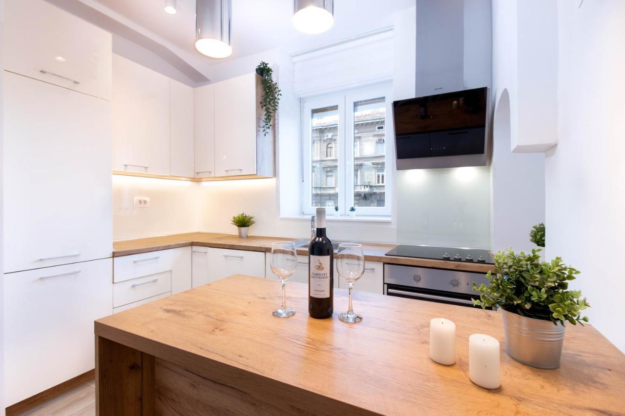 Apartments Fiorello Рийека Екстериор снимка