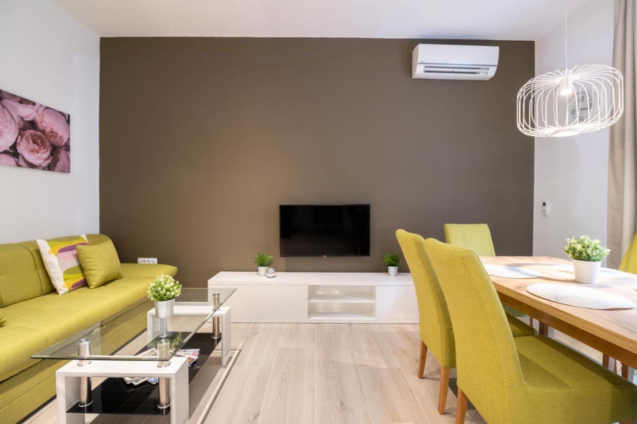 Apartments Fiorello Рийека Екстериор снимка
