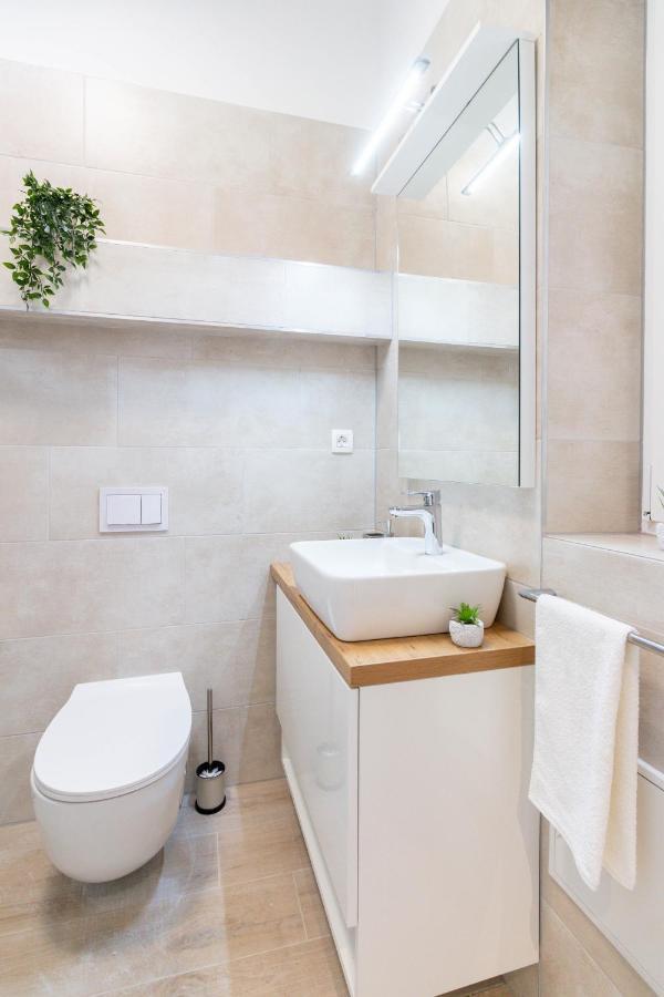 Apartments Fiorello Рийека Екстериор снимка