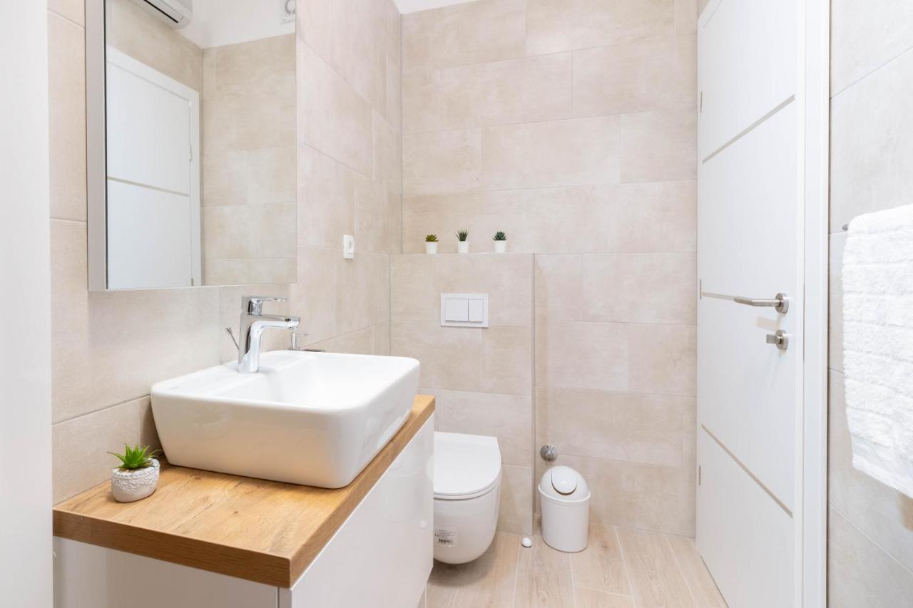 Apartments Fiorello Рийека Екстериор снимка
